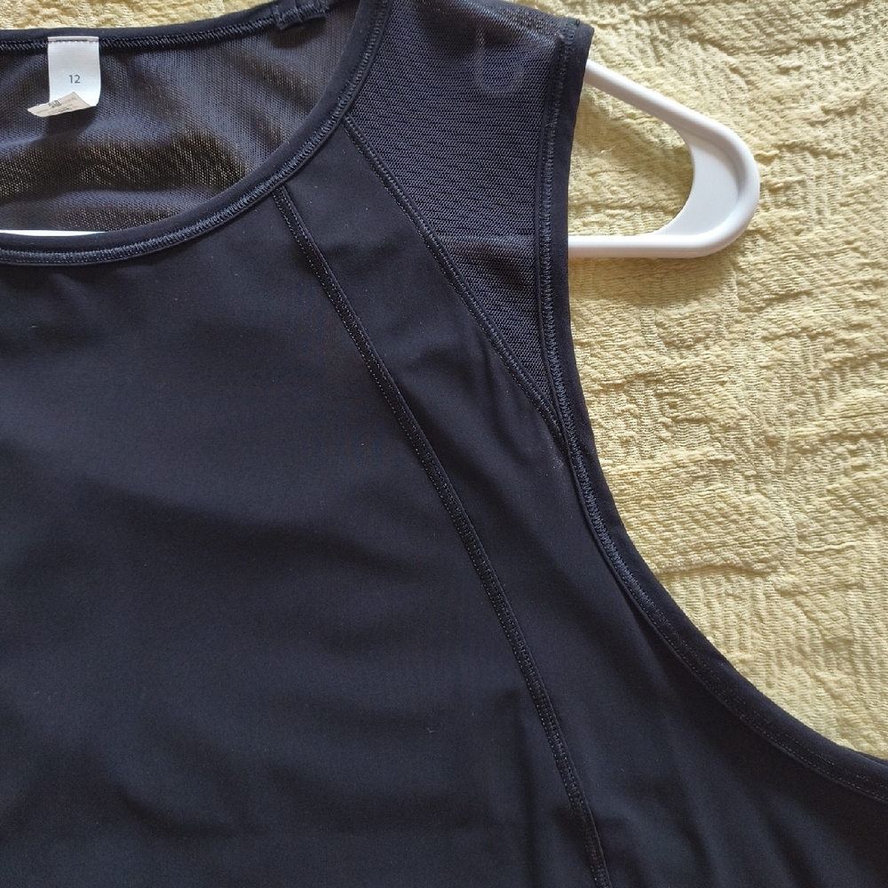 Lululemon Sculpt Black Sleeveless Tank Top - Picture 3 of 13